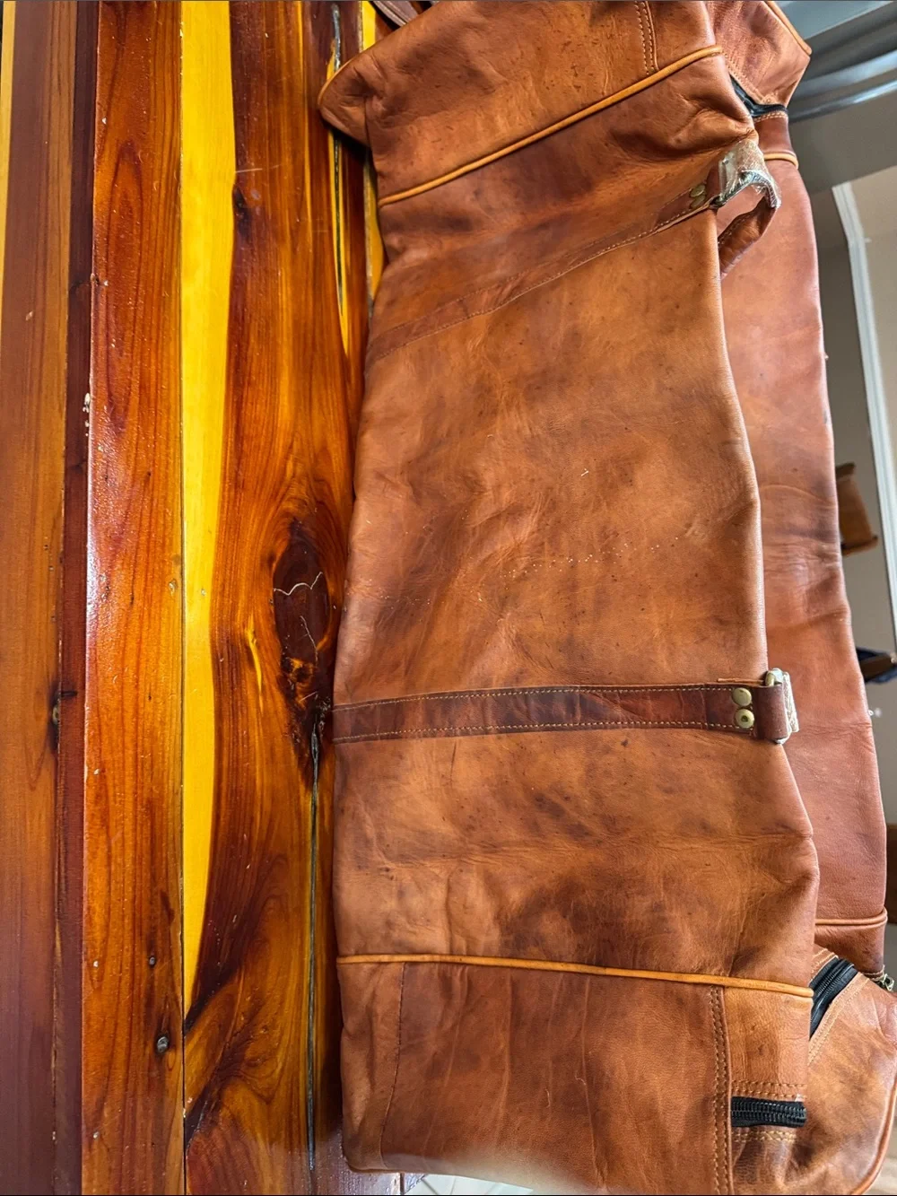 Cuervo Classic Brown Leather Duffel Bag - Men's Travel Weekender 30in Wide